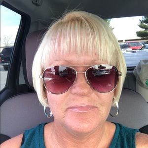 Meet your Posher, Tanya